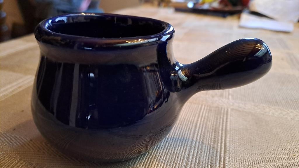 Sierlijk blauw potje, Ophalen