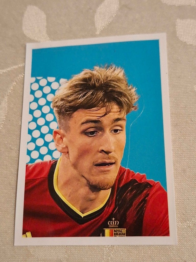 Panini/Sticker/Alexis Saelemaekers/Closer to the Red Devils, Collections, Enlèvement ou Envoi, Neuf, Affiche, Image ou Autocollant