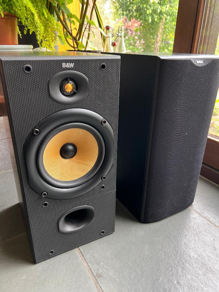B&W 602 120W boxen in prima staat, Audio, Tv en Foto, Luidsprekerboxen, Ophalen, Zo goed als nieuw, 60 tot 120 watt, Bowers & Wilkins (B&W)