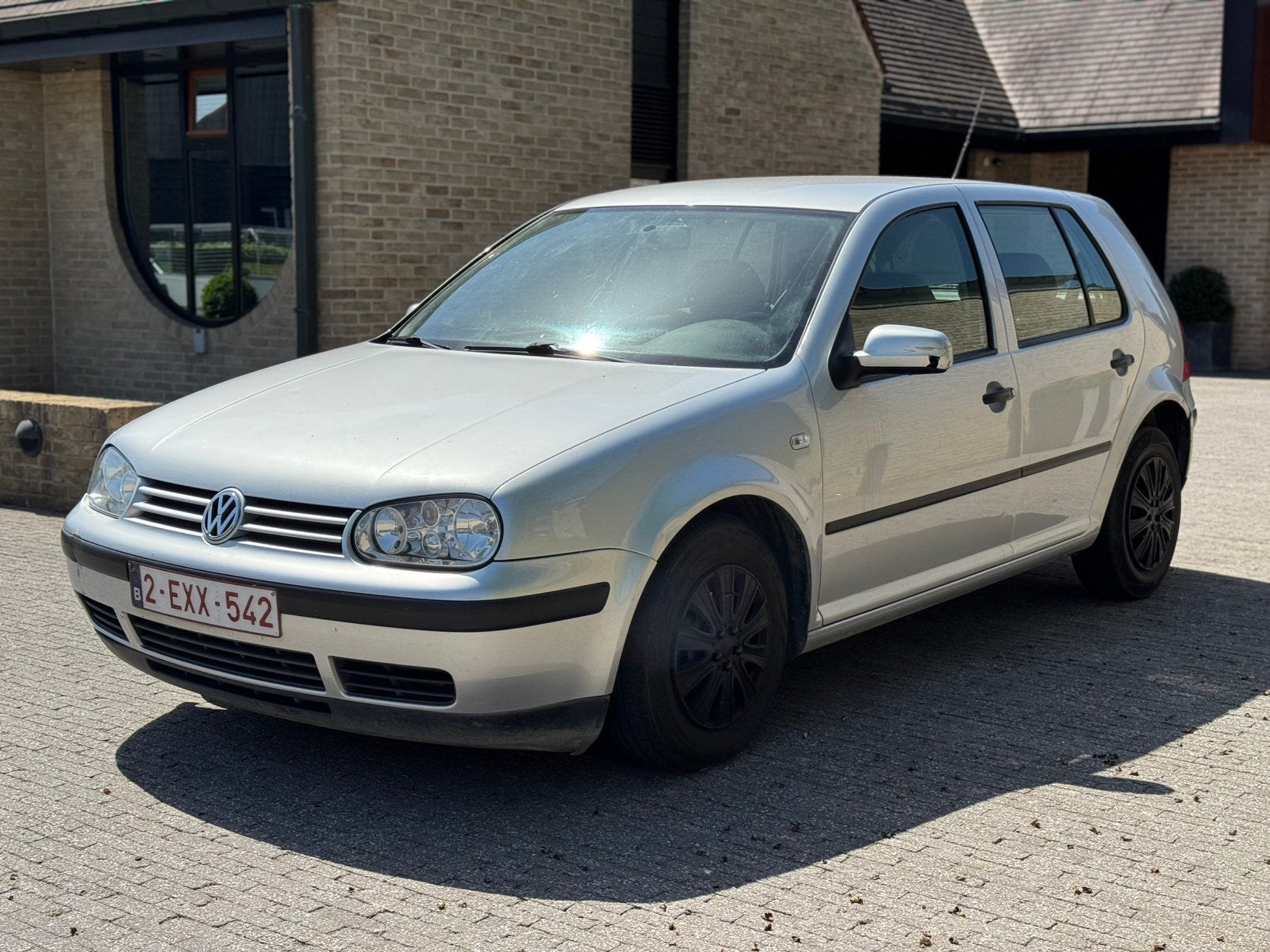 VOLKSWAGEN GOLF/AUTOMATIQUE ! /CLIMATISATION ! /4 EUROS !, Autos, Entretenue par le concessionnaire, 5 portes, Automatique, Electronic Stability Program (ESP)