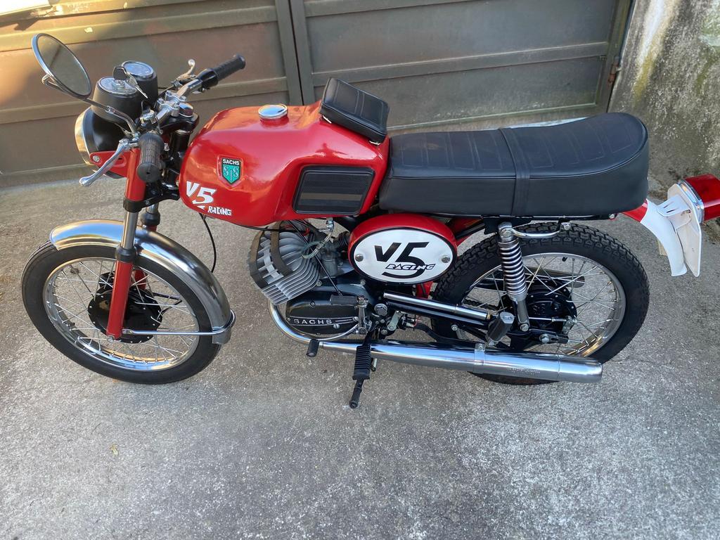 Sachs v5, Motoren