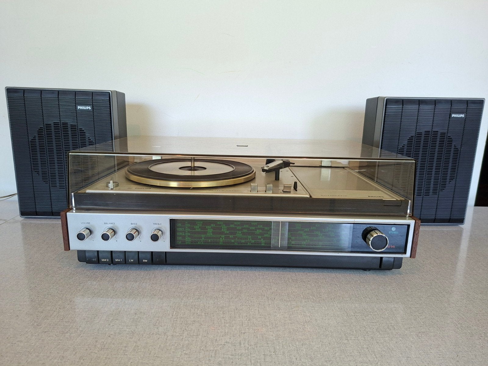 Vintage 1970's Philips platenspeler  met radio, Audio, Tv en Foto, Platenspelers, Ophalen, Platenspeler, Philips