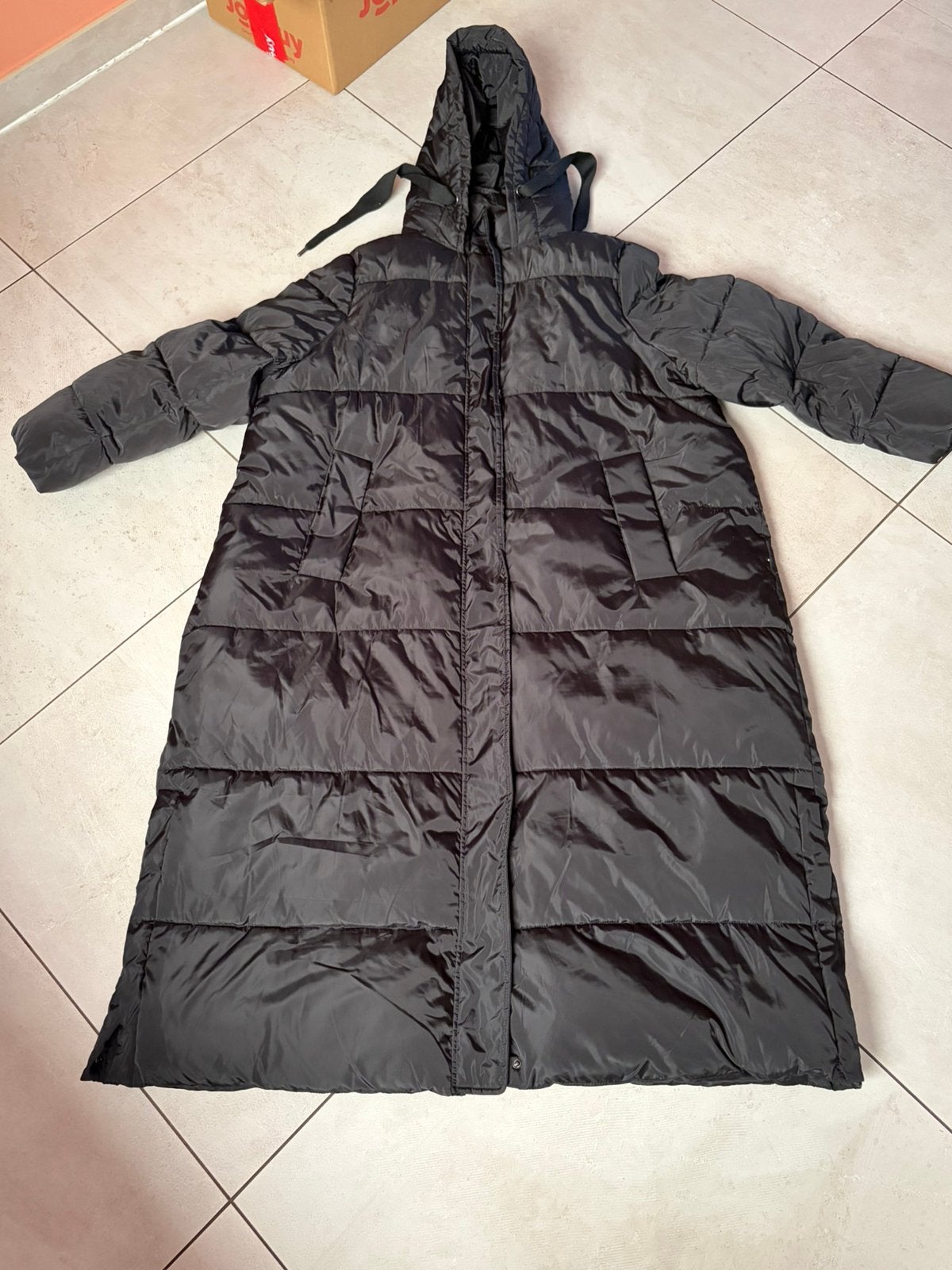 Zwarte lange winterjas, Kleding | Dames, Ophalen of Verzenden, Zo goed als nieuw, Maat 46/48 (XL) of groter, Zwart