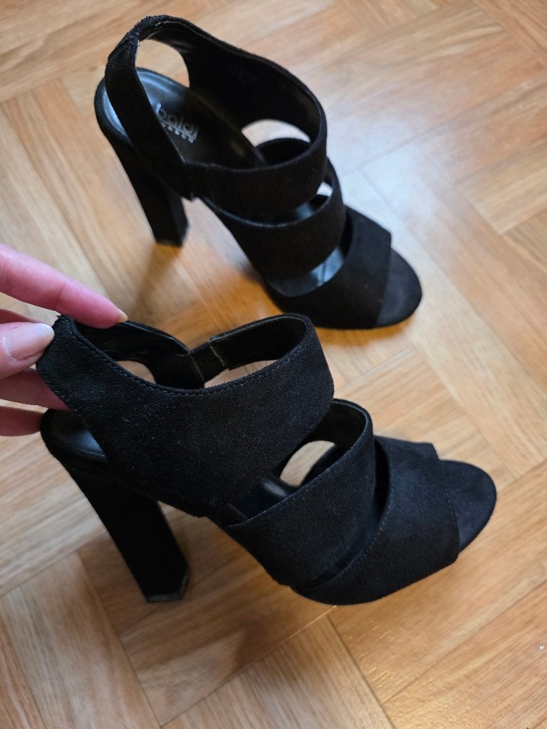 Sandales en bon état!, Ophalen, Gedragen, Zwart