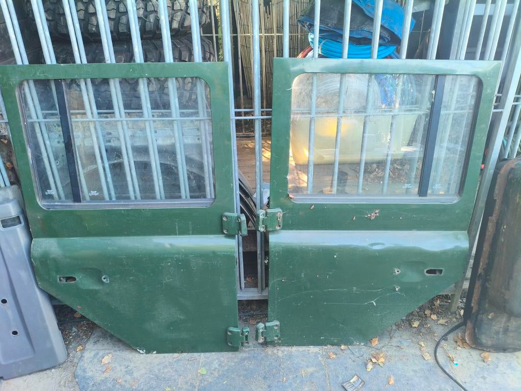 Achter deuren land rover  defender 110 met werk, Ophalen