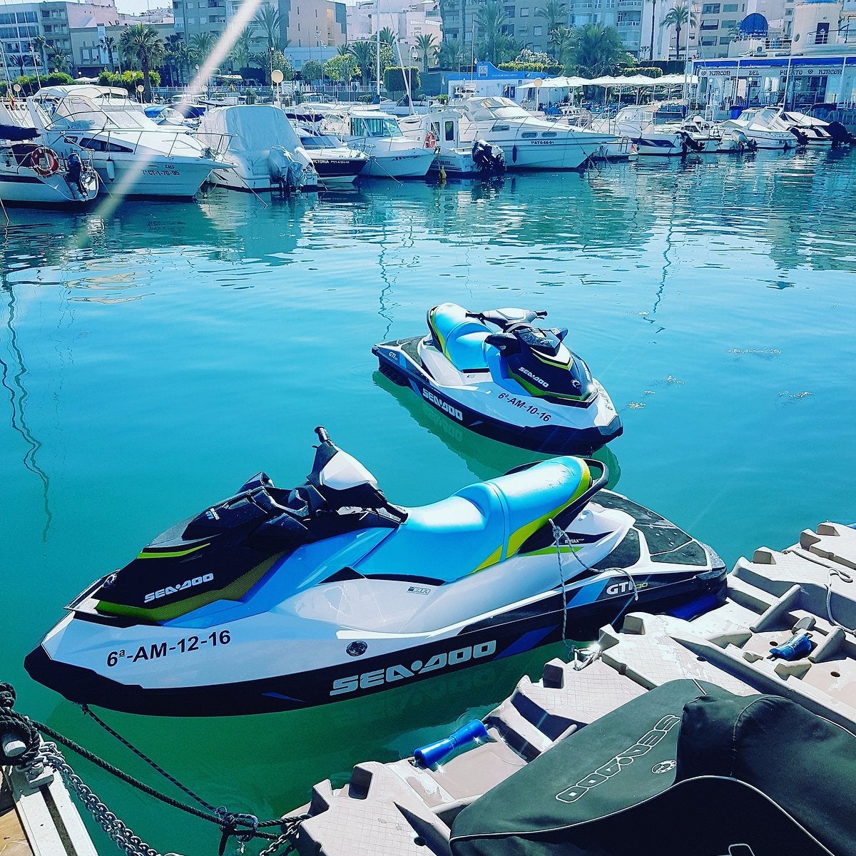 Jetski of waterscooter gezocht!, Watersport en Boten, Jetski's en Waterscooters, Ophalen, Gebruikt, Benzine