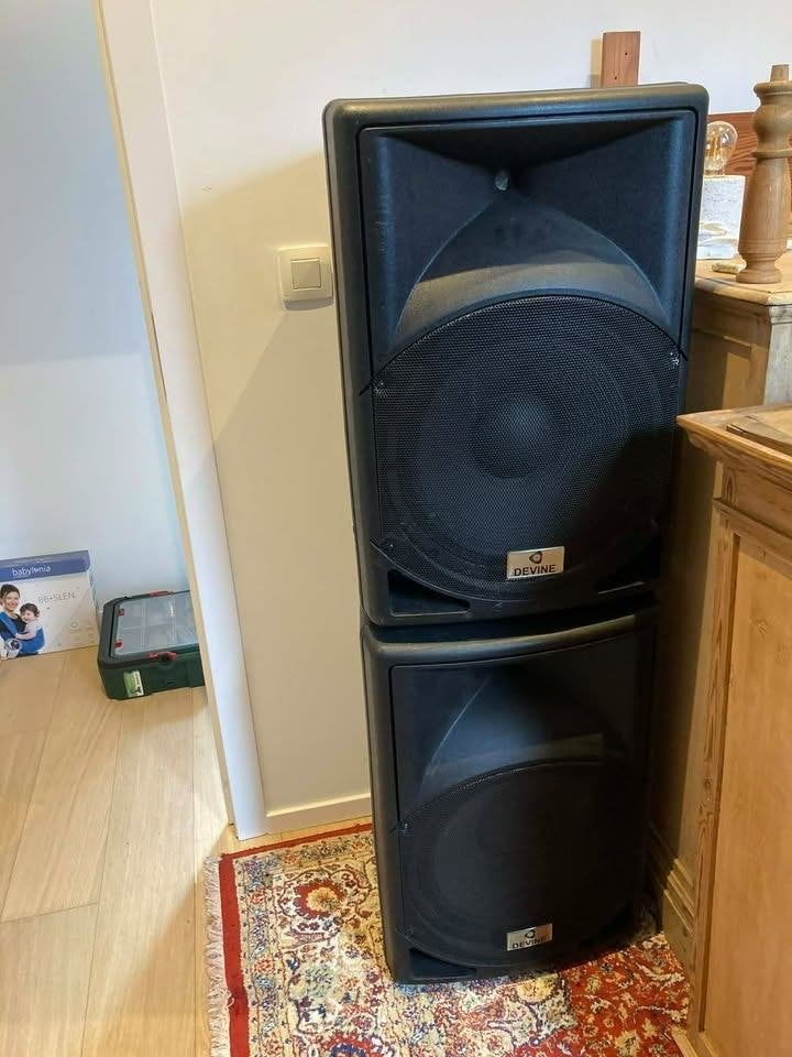 Actieve luidspreker DEVINE ARTIS 15A, Audio, Tv en Foto, Luidsprekerboxen, AUX-ingang, Ophalen, Gebruikt