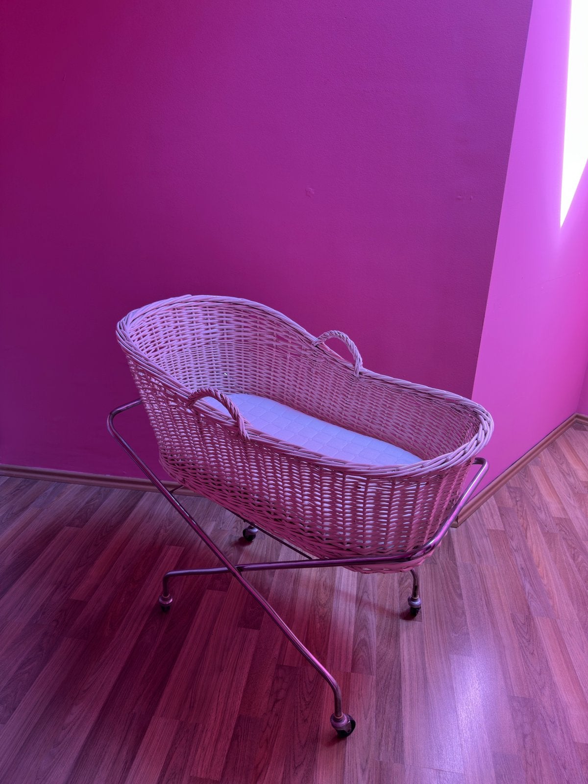 Vintage baby bedje, Ophalen, Zo goed als nieuw