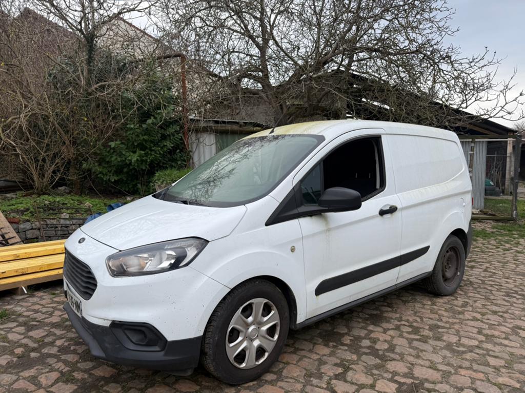 Ford tourneo courier 1.0 ecoboost / 2019 / 80 000 kms, Autos, Camionnettes & Utilitaires, Achat, Particulier, Ford, Essence