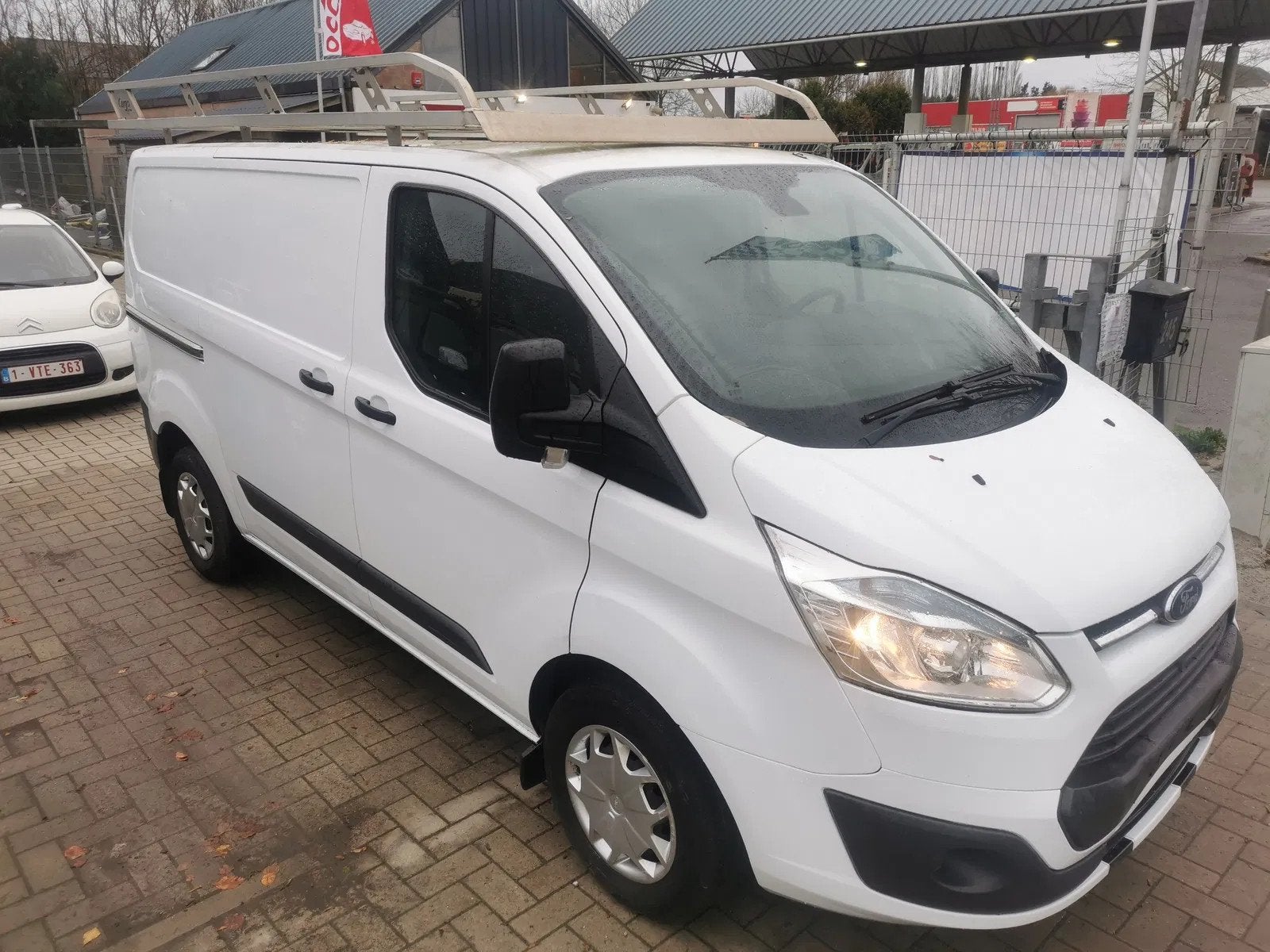 Ford Transit Custom (bj 2017), Stof, Gebruikt, Zwart, 4 cilinders