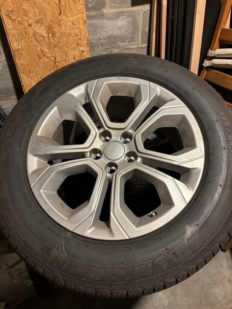Velgen met banden 1000km mee gereden gsm 049554549, Auto-onderdelen, Banden en Velgen, Ophalen, Band(en)