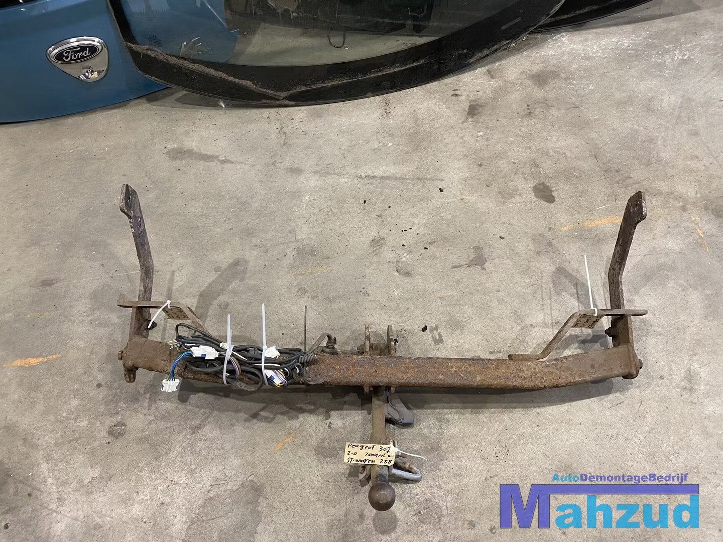 PEUGEOT 307 SW Station afneembaar trekhaak 2002-2009, Taurusavenue 1
2132 LS  Hoofddorp, NL, Contact.group@renault.com, Stellantis N.V.