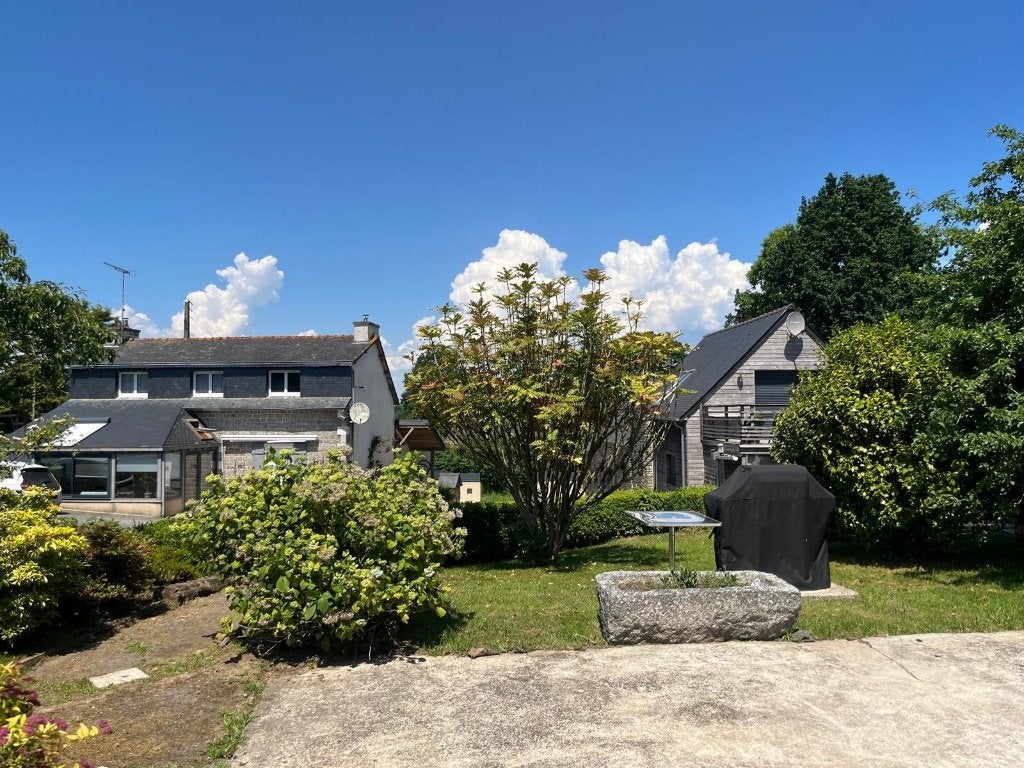 Bretagne Uitzonderlijk pand Twee huizen groot terrein, Frankrijk, Woonhuis, 7 kamers, 250 m²