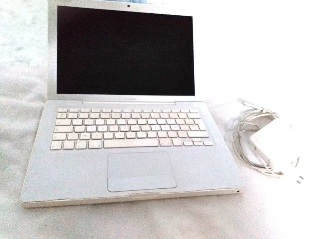 Apple N122 Z844 MacBook-laptop kapot, Computers en Software, Ophalen of Verzenden