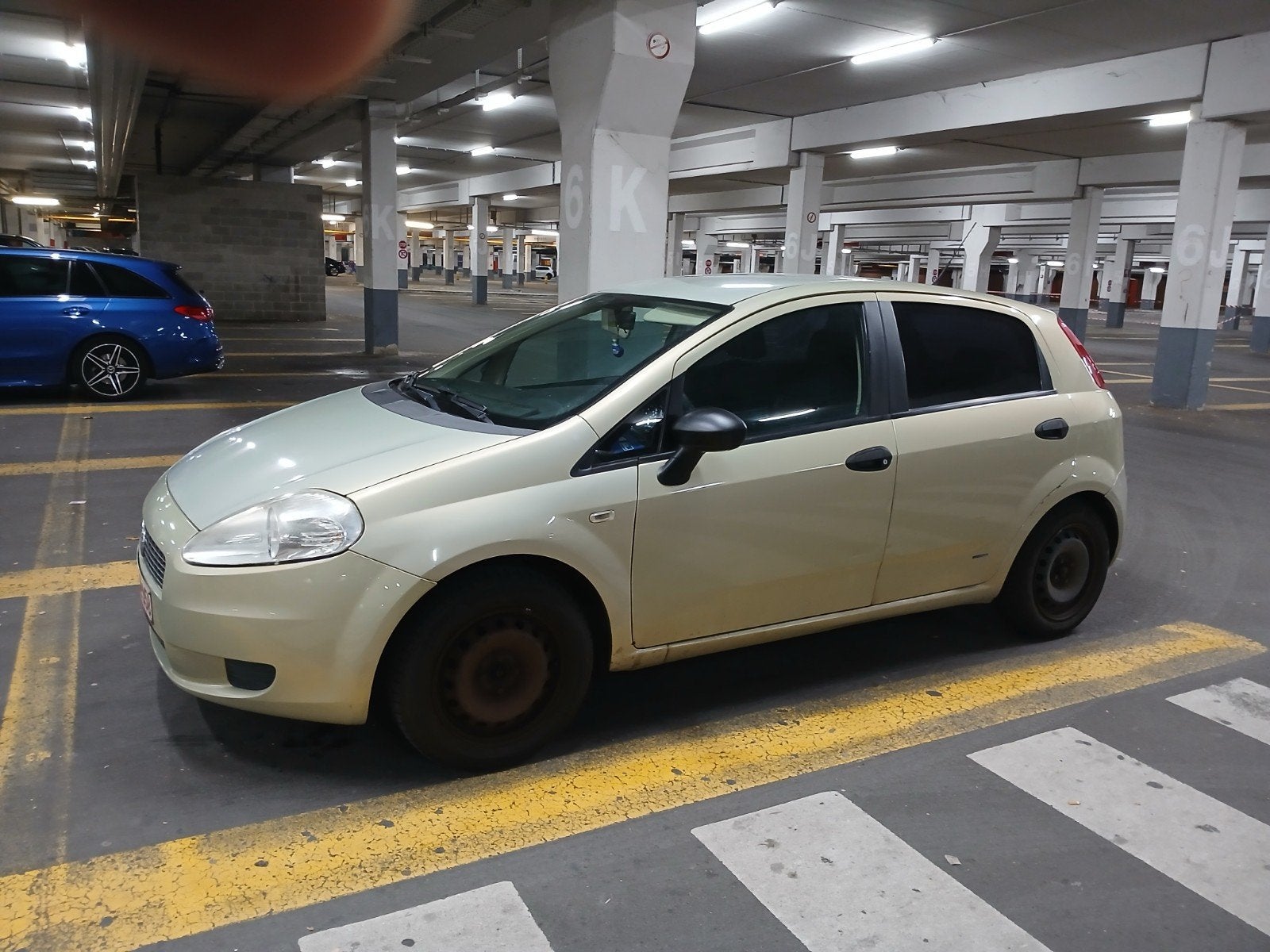 Fiat punto essence 12 de couleur sable, Autos, Fiat, Achat, Grande Punto, 5 portes, Particulier