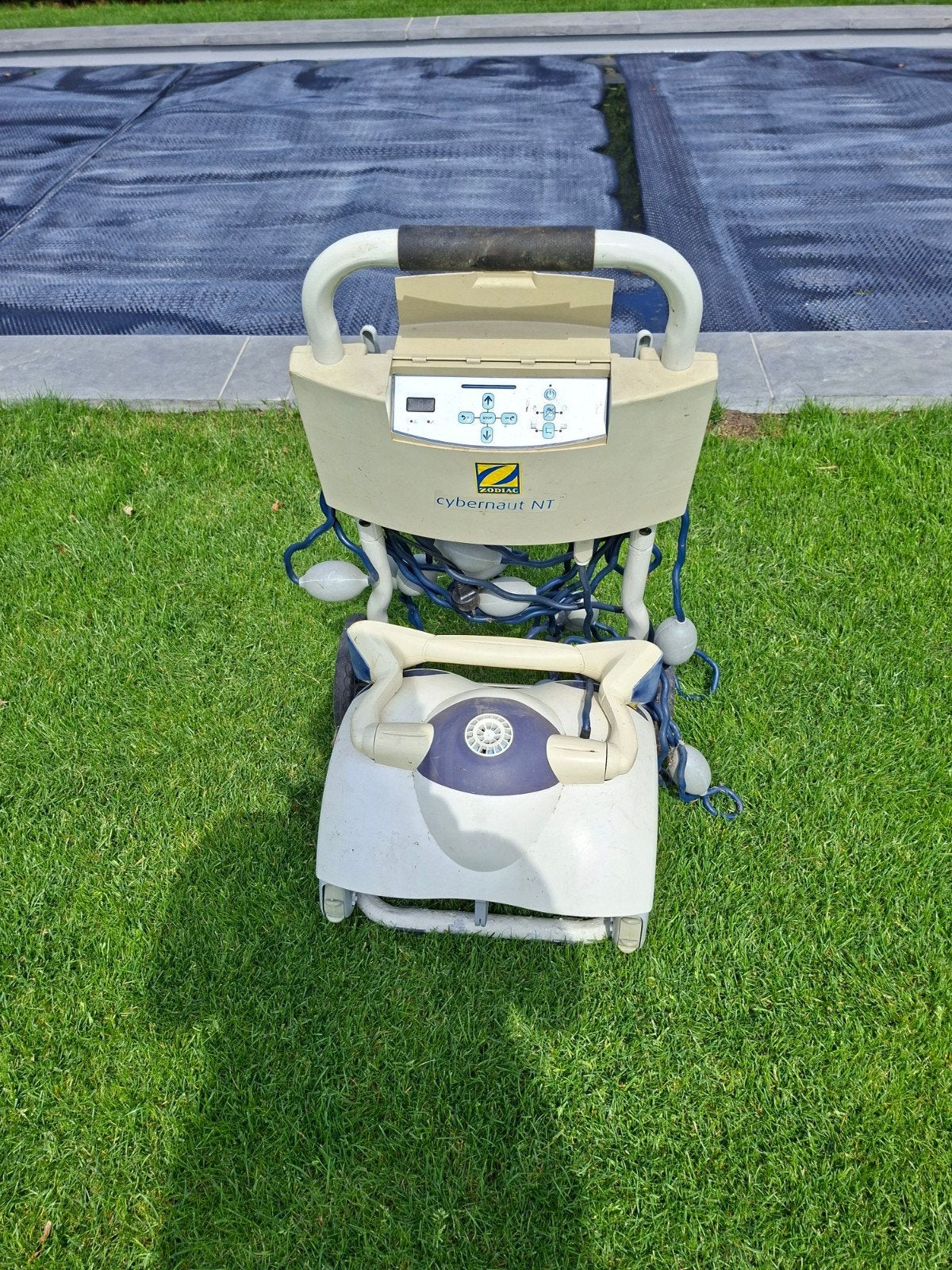Zodiac zwembadrobot, Ophalen, Filter