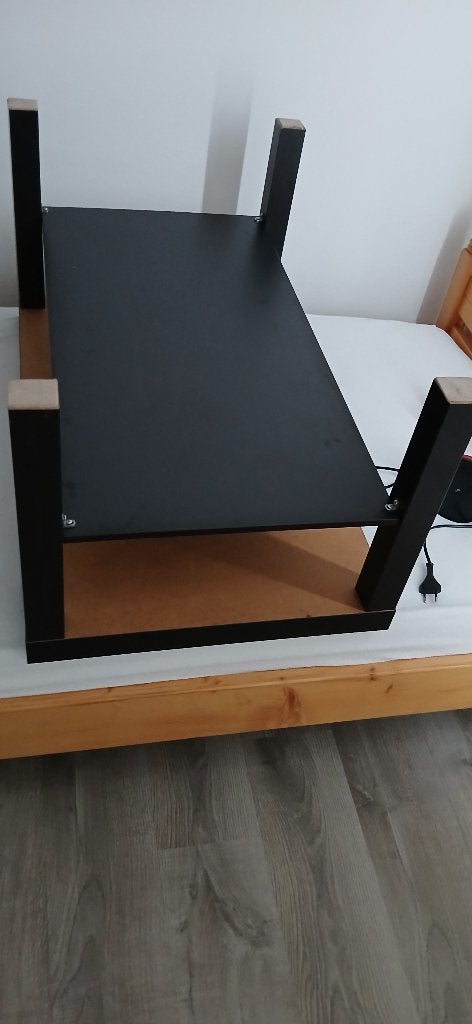 Table basse marron et noire d'Ikea, 50 à 100 cm, Enlèvement, Utilisé, 50 à 100 cm
