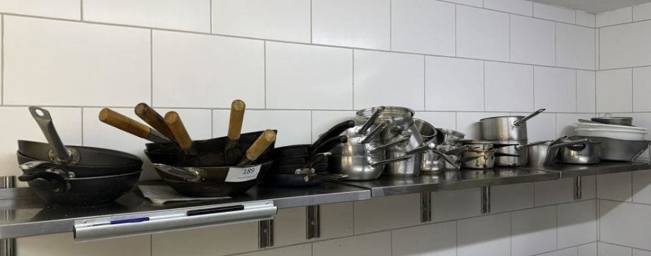 Partij horeca pannen wokpannen koekenpannen en steelpannen, Ophalen, Gebruikt