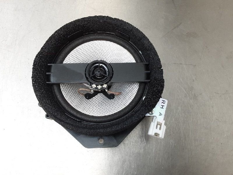 LUIDSPREKER Subaru Impreza III (GH / GR) (|86301FG040|), Gebruikt, Subaru