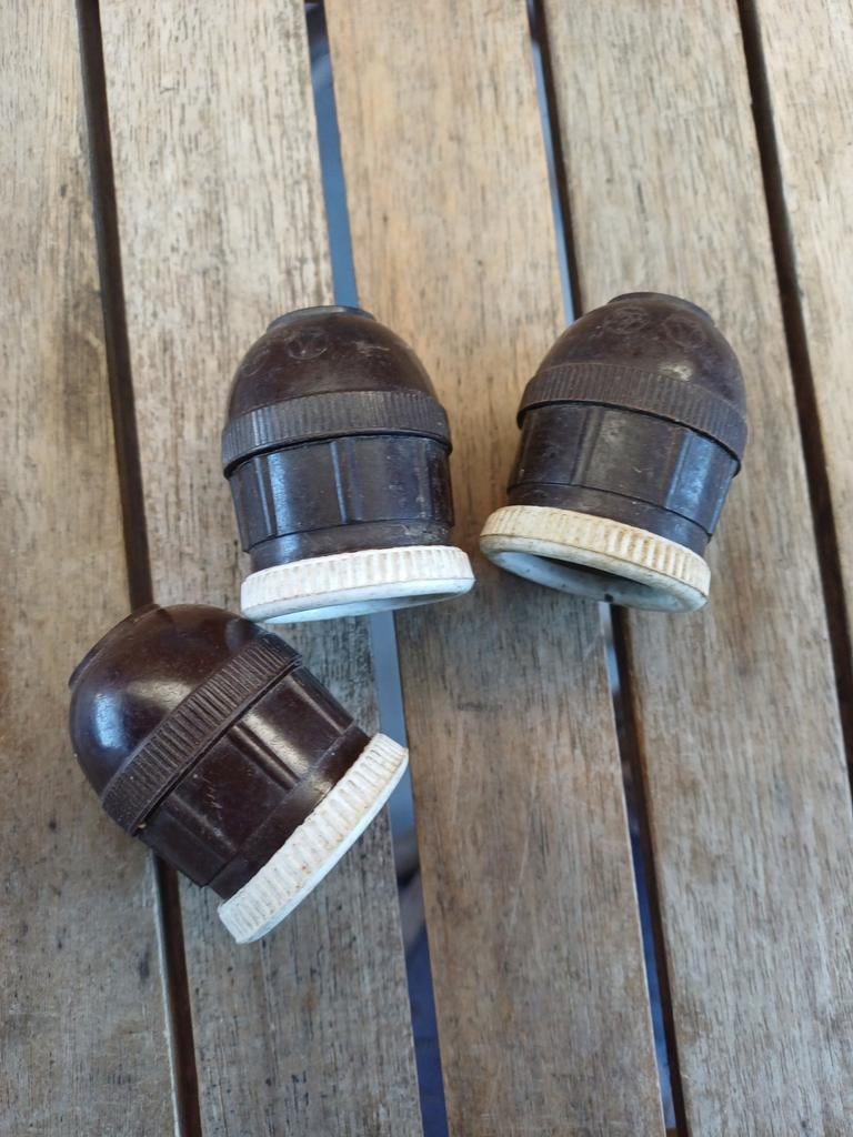 Vintage bakeliet E27 lampfittingen, Ophalen