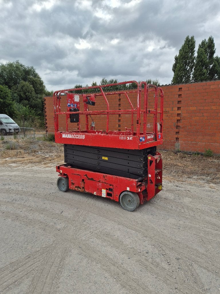MANITOU 120SE | nacelle ciseaux 12 mètres, Articles professionnels, Machines & Construction | Chariots élévateurs & Transport interne