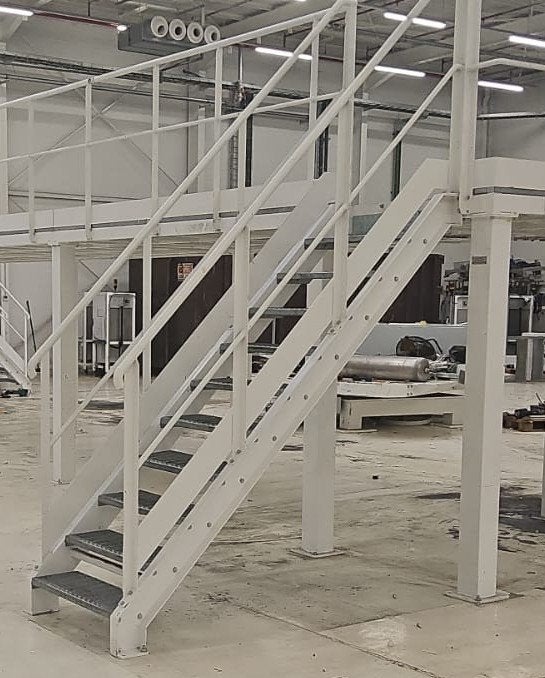 Escalier métallique avec main courante - 220 cm, Bricolage & Construction, Échelles & Escaliers, Comme neuf, Escalier, 2 à 4 mètres