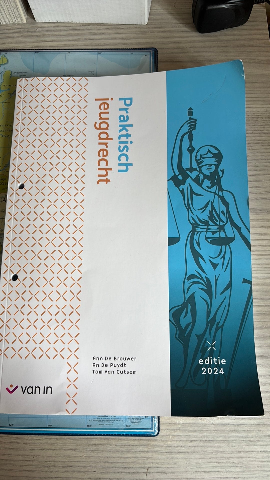 Praktisch jeugdrecht 2024, Ophalen of Verzenden, Gelezen, Overige niveaus, Overige vakken