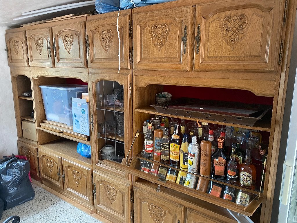 Wandkast met bar en vitrine, Huis en Inrichting, Ophalen, Gebruikt, Met deur(en)