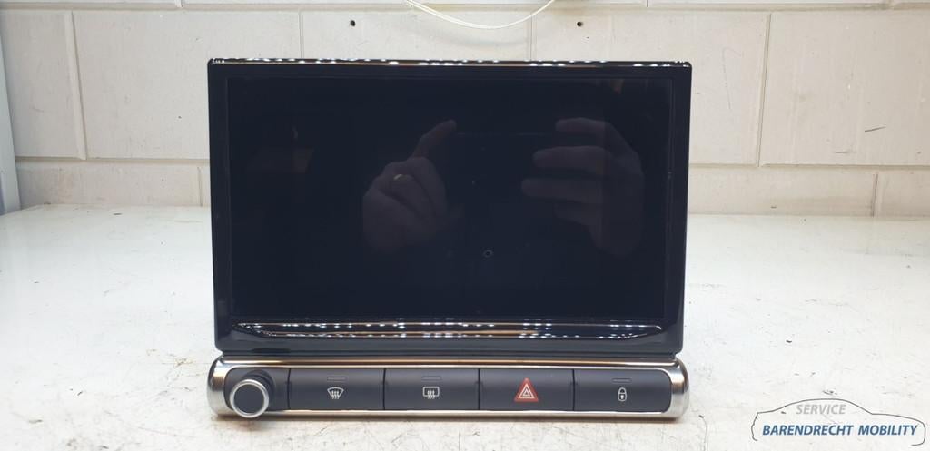 Navigatie scherm Citroen C3 III touchscreen 903815568002 dis, Gebruikt, Citroën, Stellantis N.V., Taurusavenue 1
2132 LS  Hoofddorp, NL