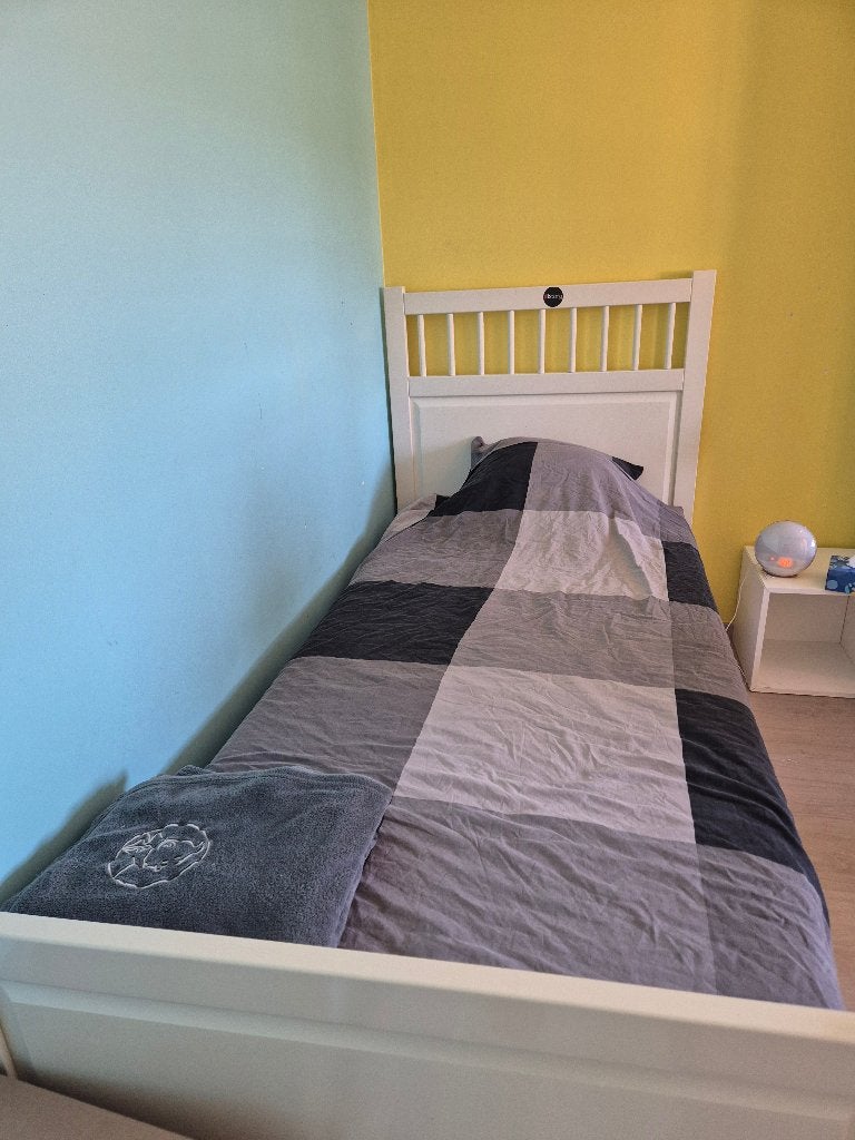 Eenpersoonsbed IKEA - wit, Huis en Inrichting, Slaapkamer | Bedden, Ophalen, Eenpersoons, Wit, 190 cm of minder