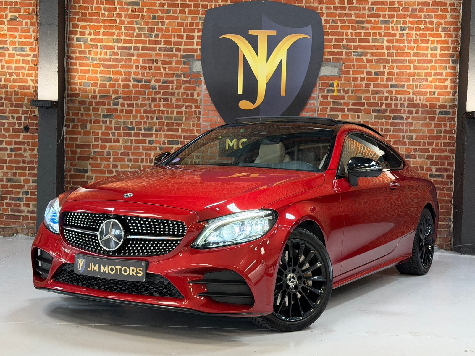 Mercedes-Benz C 300 Coupe - AMG PACK - Keyless - Panodak, Auto's, Automaat, 4 zetels, Euro 6, Leder