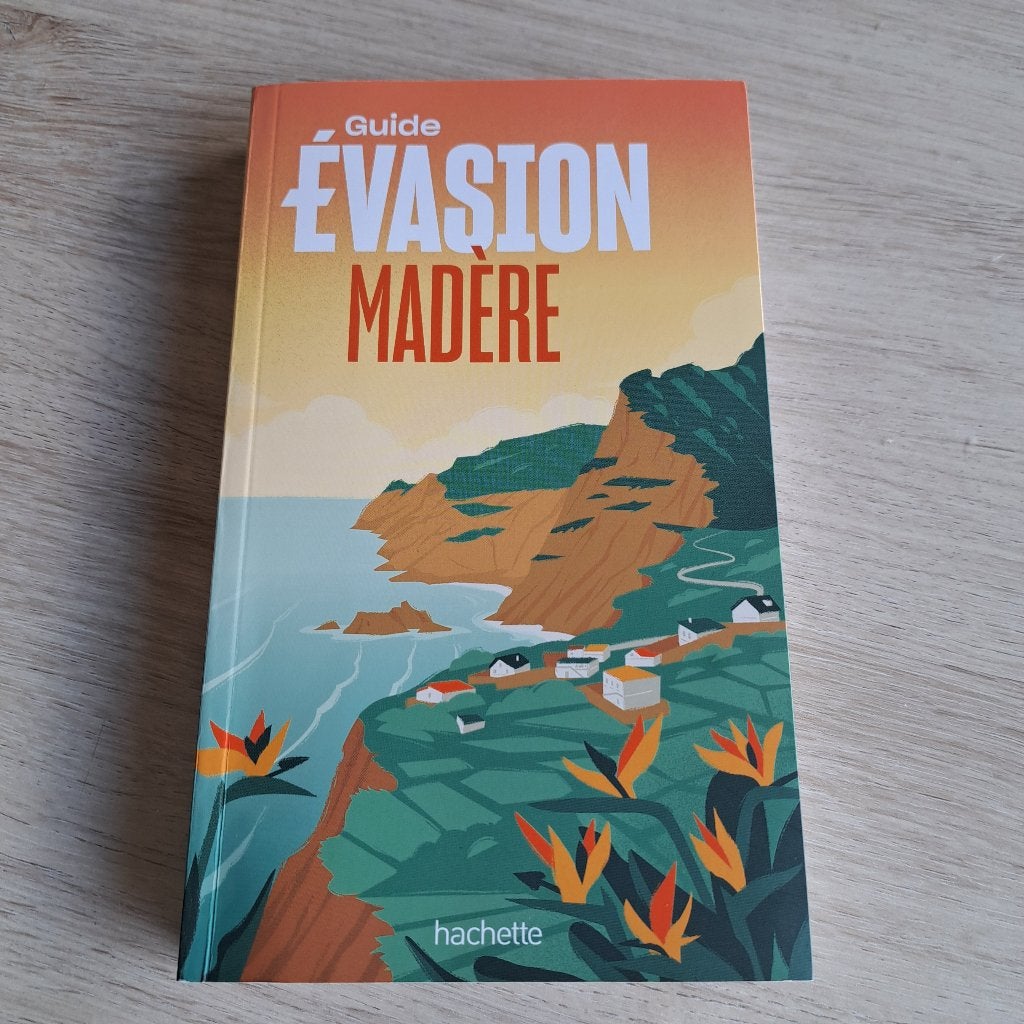 MADERE - Guide de voyage, Europa, Zo goed als nieuw, Reisgids of -boek, Ophalen