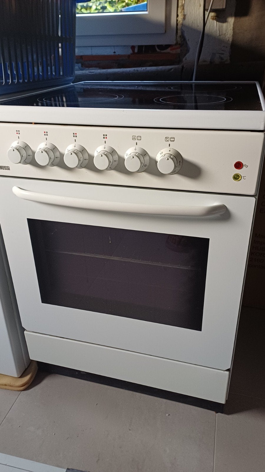Kookfornuis Zanussi, Elektronische apparatuur, Fornuizen, Ophalen, Gebruikt, 4 kookzones, 85 tot 90 cm