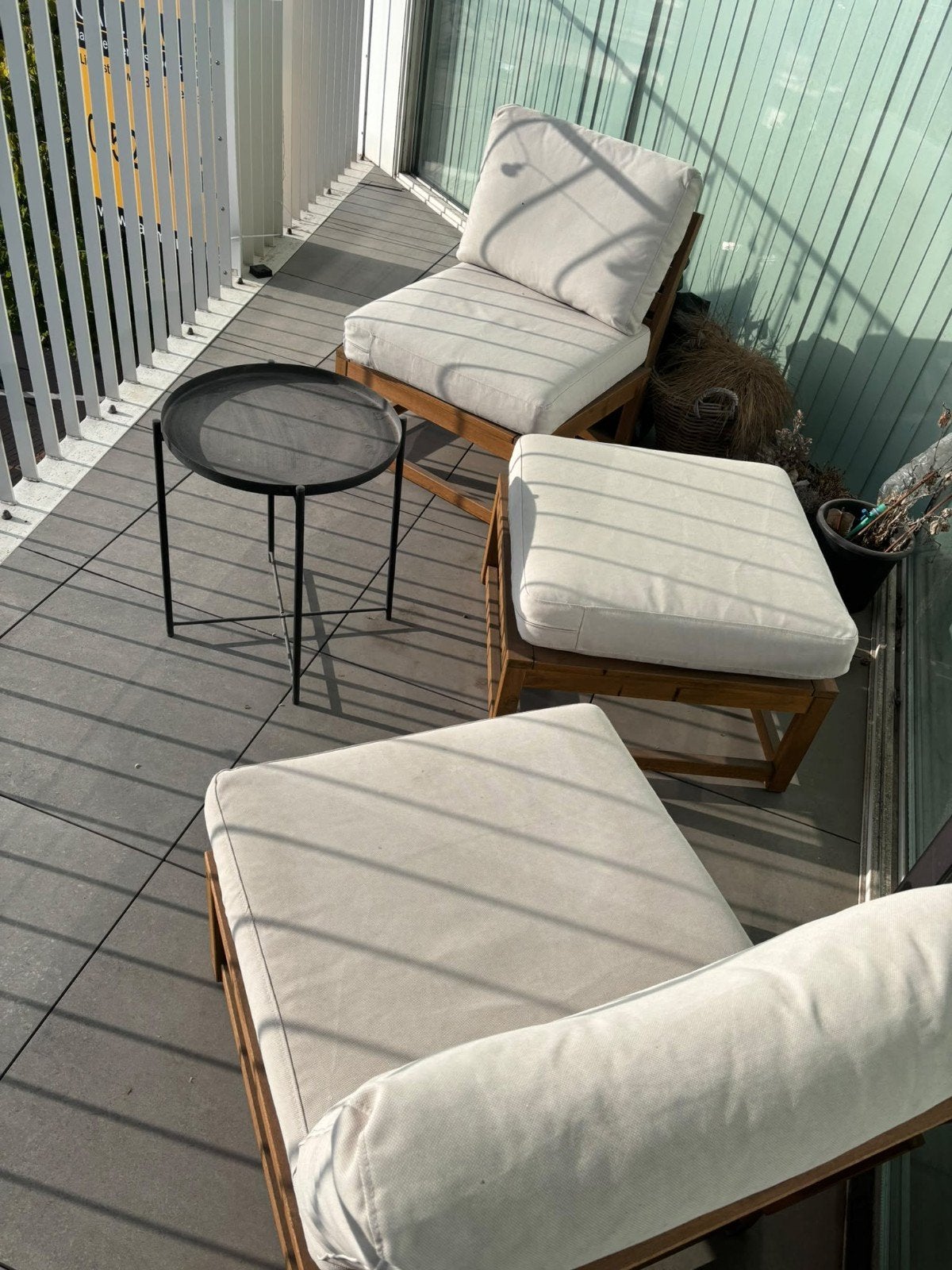 tuinset: 2 stoelen, poef, kussens, beschermhoes (inbegrepen), Tuin en Terras, Ophalen, Gebruikt