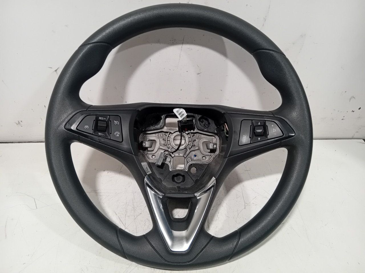 Stuur Opel Karl, Onderdelen@venauto.nl, Van der Ven Autorecycling B.V., Ettenseweg 76, 4706 PB Roosendaal, The Netherlands, Enlèvement ou Envoi