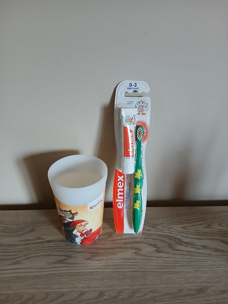 Tandenborstel peuter/kleuter + gratis bekertje, Ophalen, Nieuw