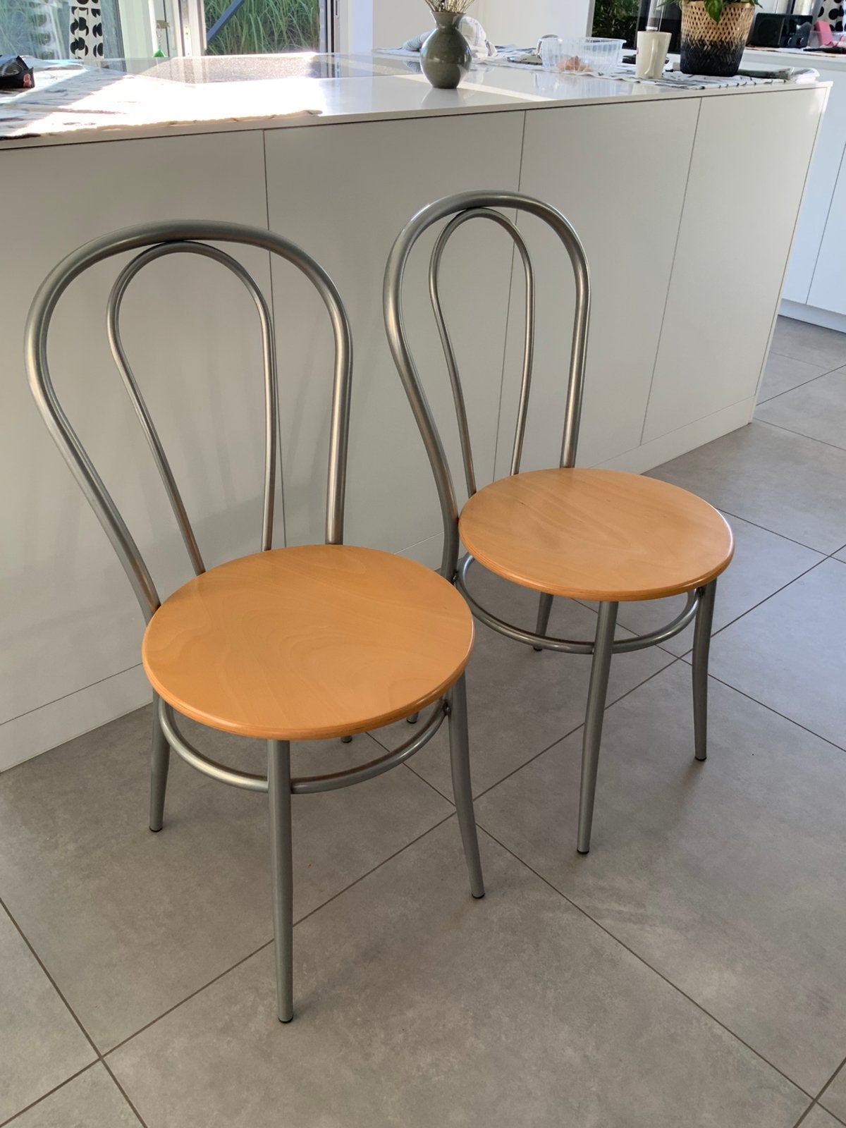 2 keukenstoelen, Huis en Inrichting, Ophalen, Zo goed als nieuw