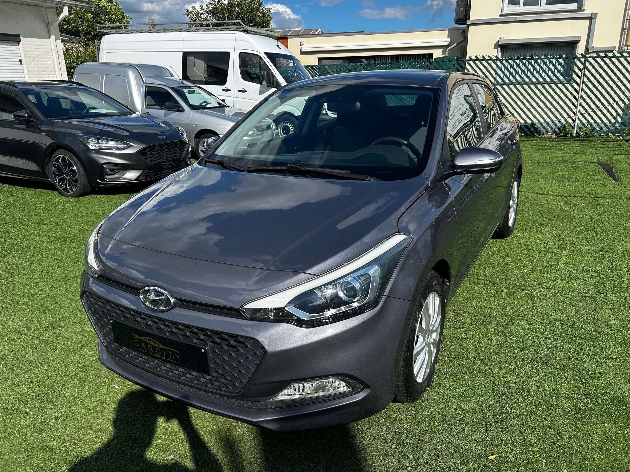 Hyundai i20 1.4i Sky AUTOMAAT BLEUTOOTH 12 M GARANTIE, Argent ou Gris, Achat, Anti démarrage, Euro 6