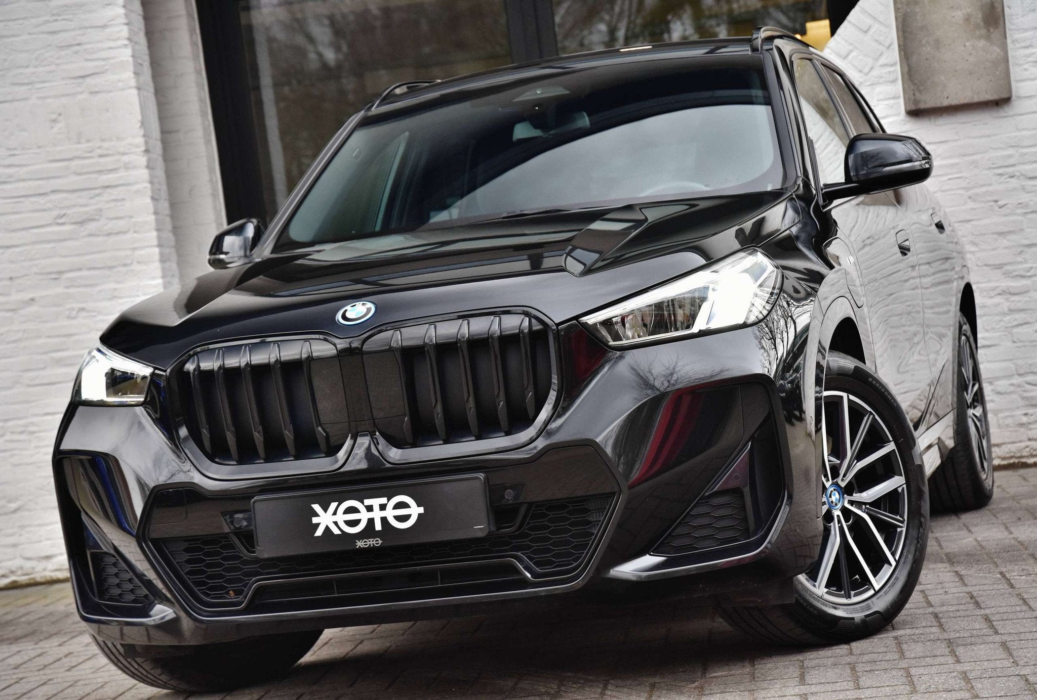 BMW X1 XDRIVE25E PHEV M PACK *1HD/WIDE SCREEN*, Autos, BMW, 2430 kg, Achat, Phares entièrement LED, Euro 6
