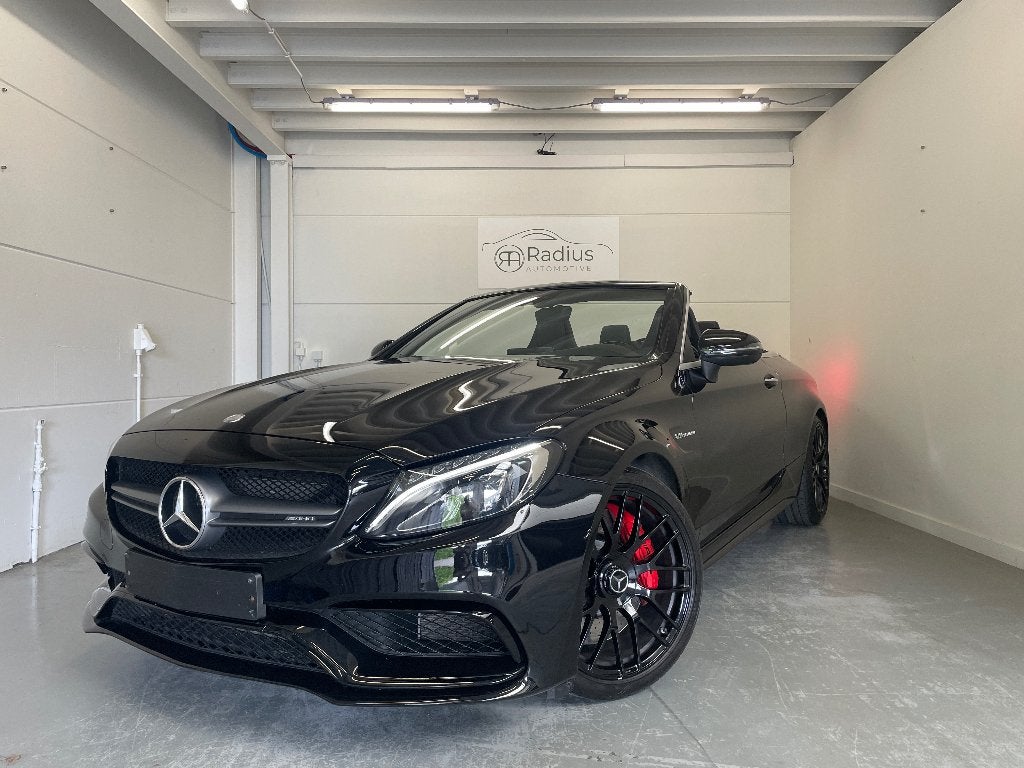 Mercedes-Benz - C63AMG - V8, Autos, Mercedes-Benz, Cuir, Achat, 375 kW, Entreprise
