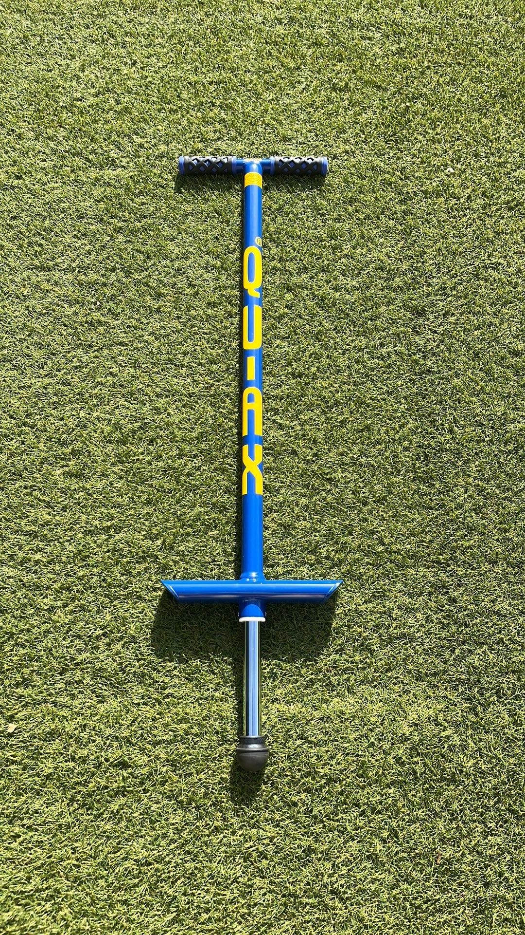 Nouveau bâton QU-AX Pogo (jusqu'à 50 kg) — bleu/jaune, Enlèvement, Neuf