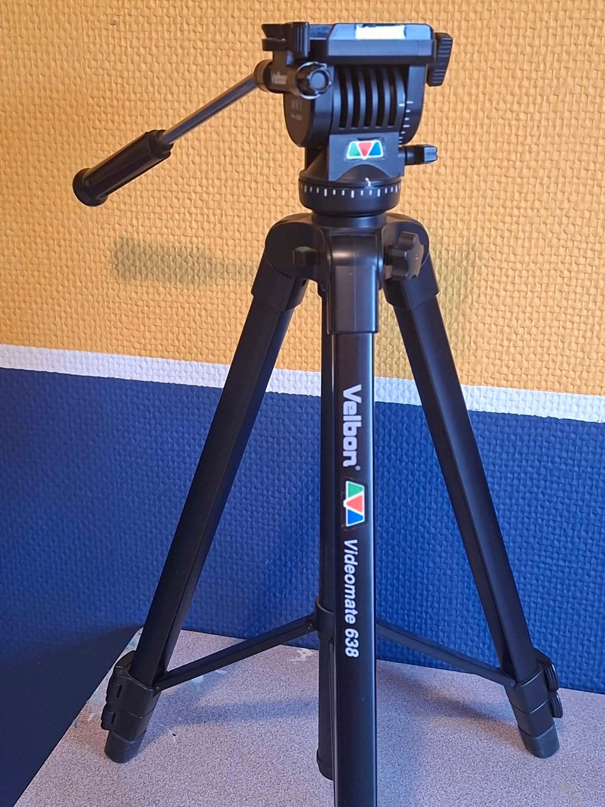 Trépied Velbon avec vidéo Mini Pro Fluid Panhead et optique, TV, Hi-fi & Vidéo, Tête fluide, Enlèvement ou Envoi, Tête de trépied