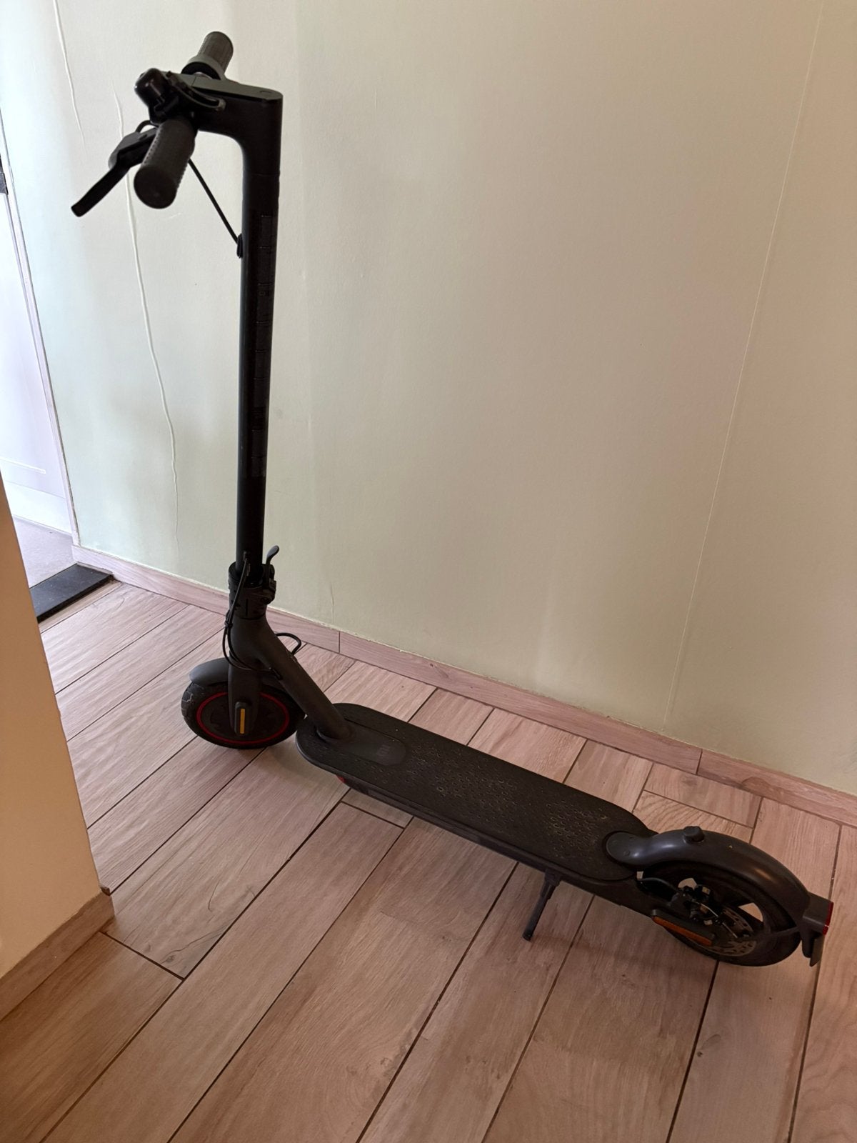 Xiaomi Pro 2 elektrische scooters, Fietsen en Brommers, Steps, Ophalen, Zo goed als nieuw