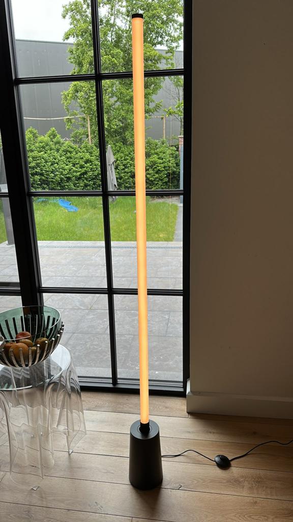 Vloerlamp led, Huis en Inrichting, Lampen | Vloerlampen, Ophalen, Zo goed als nieuw