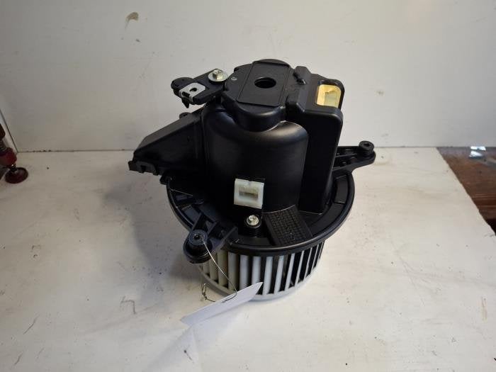 Kachel Ventilatiemotor van een Alfa Romeo Stelvio, Auto-onderdelen, Overige Auto-onderdelen, Alfa Romeo, Gebruikt, 3 maanden garantie