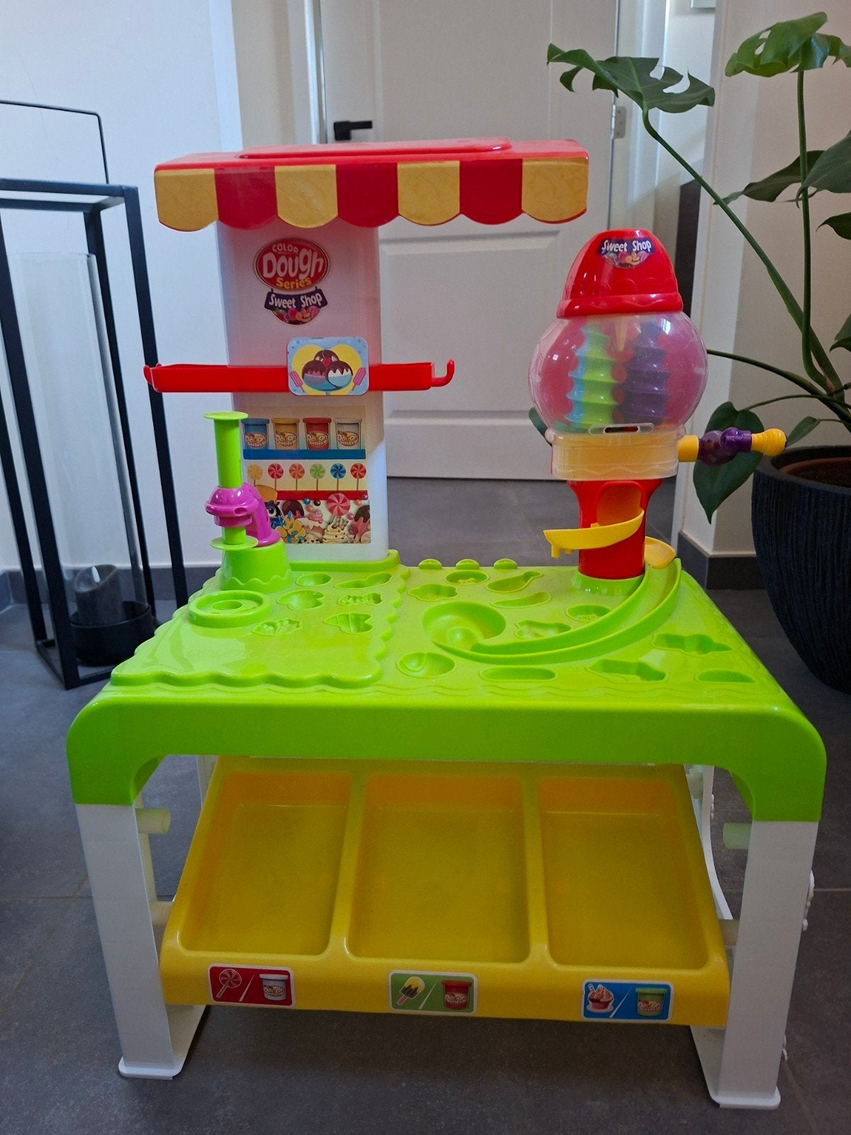 Plastecine kraampje, Ophalen