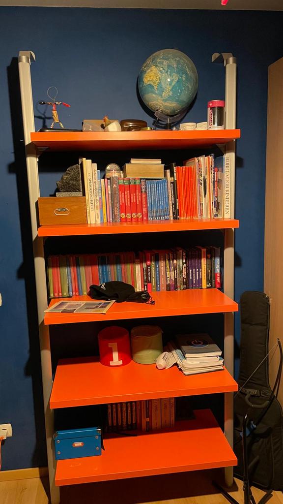 Chambre d'enfant laquée de haute qualité, Enlèvement, Comme neuf