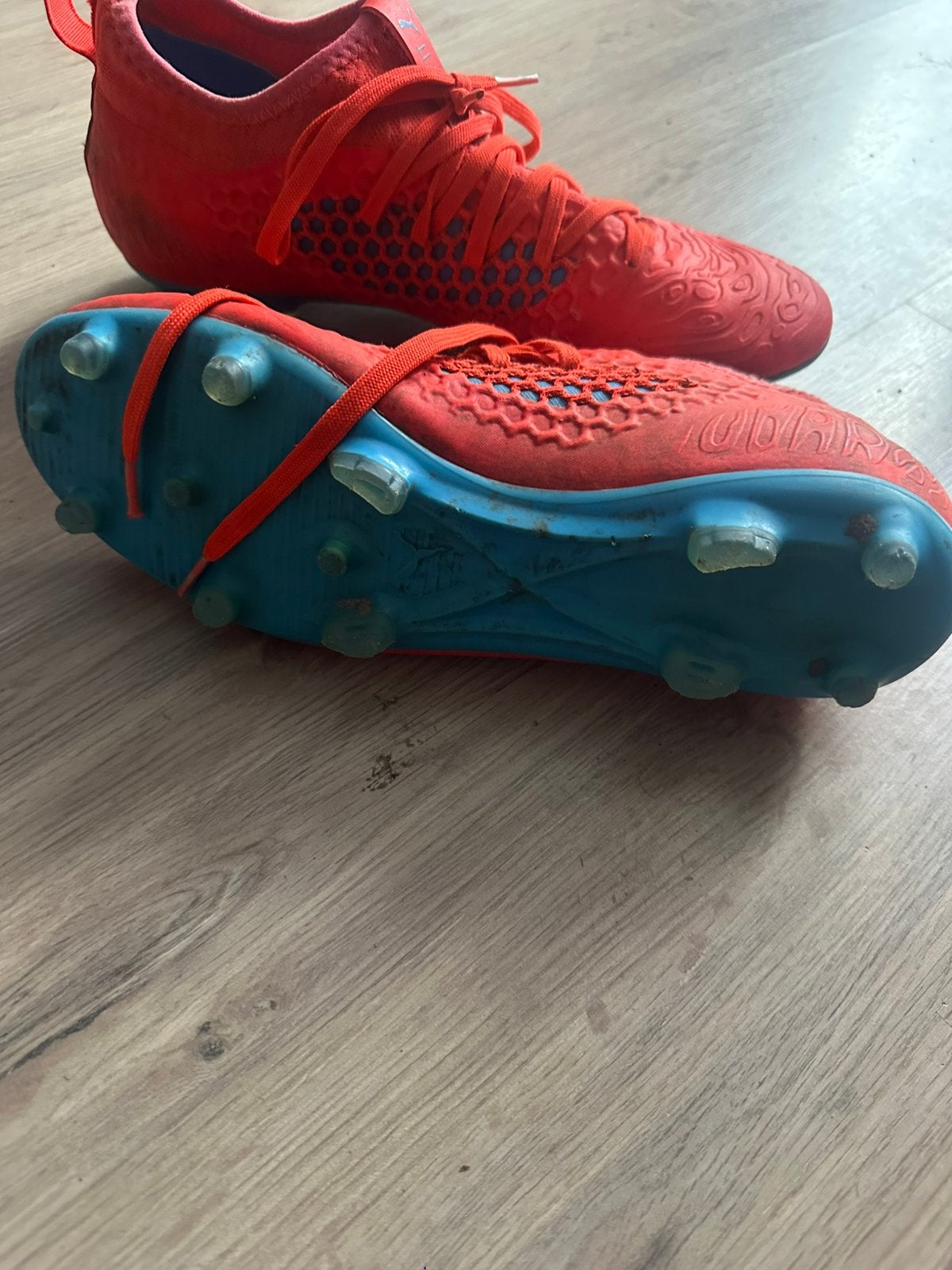 voetbal schoenen voor jongen maat 44, Enlèvement, Utilisé, Chaussures