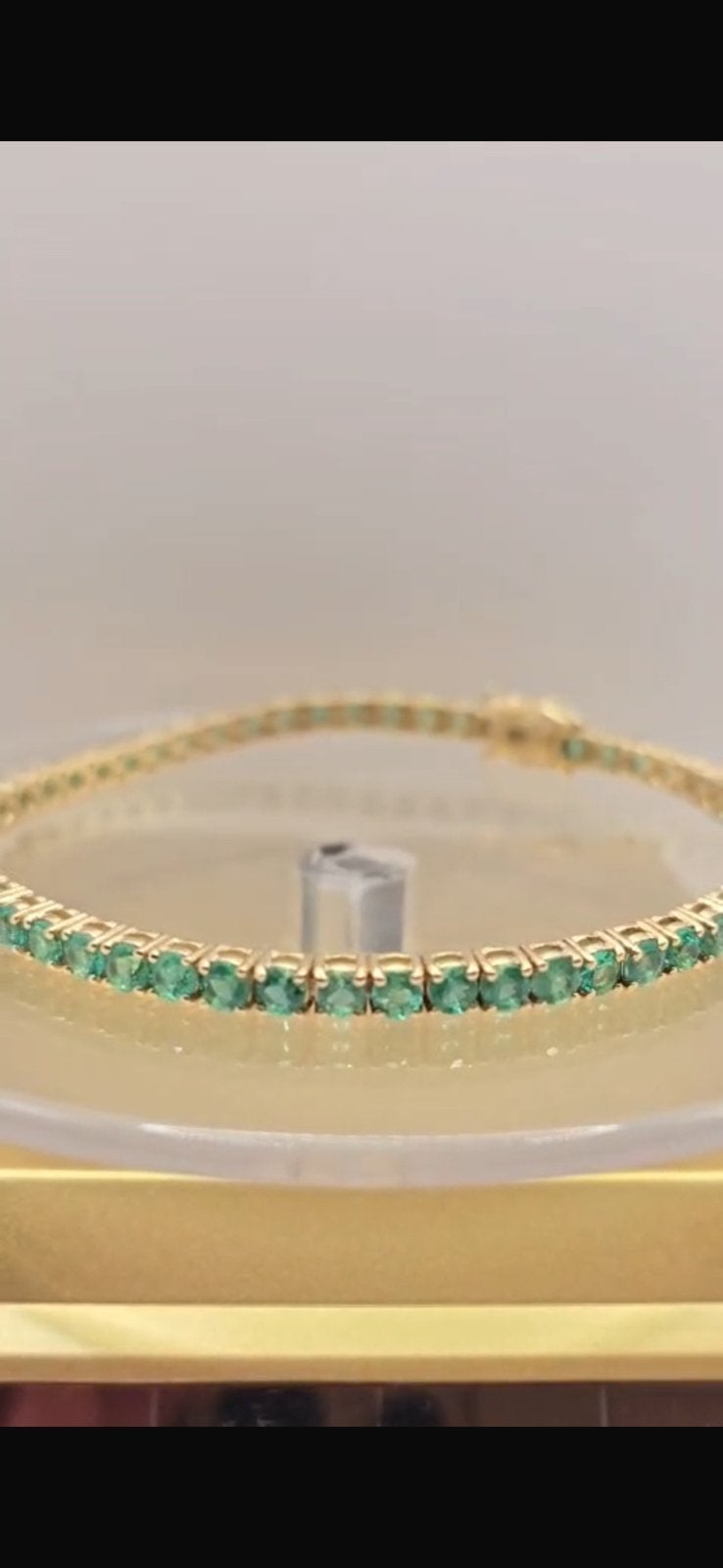 Bracelet or 18k + pierres precieuses, Handtassen en Accessoires, Armbanden, Ophalen, Zo goed als nieuw, Goud, Goud