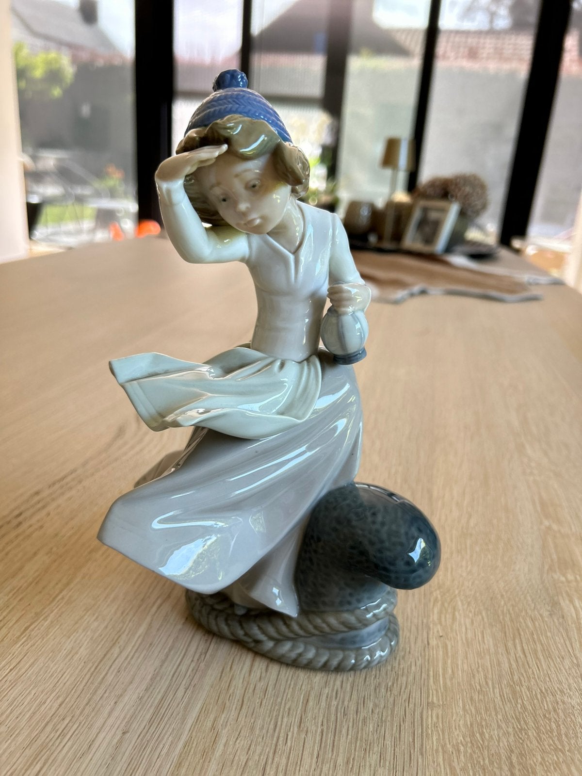 “Meisje op de kade” Lladró, Antiek en Kunst, Ophalen